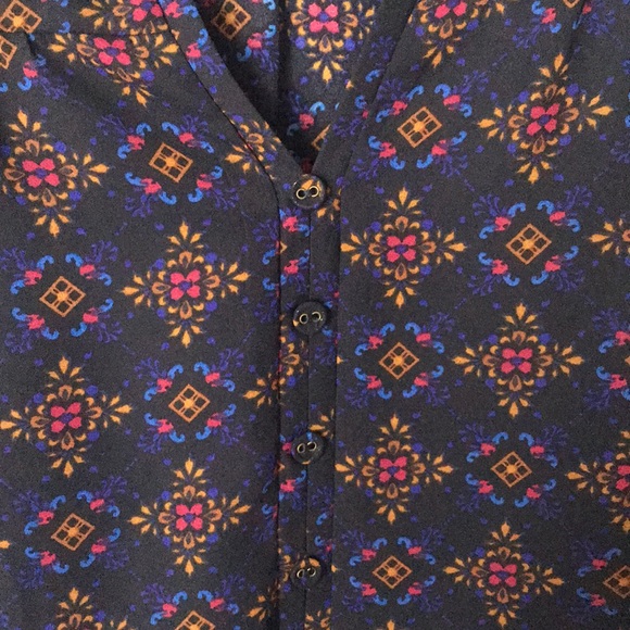 Blouse - Picture 4 of 5